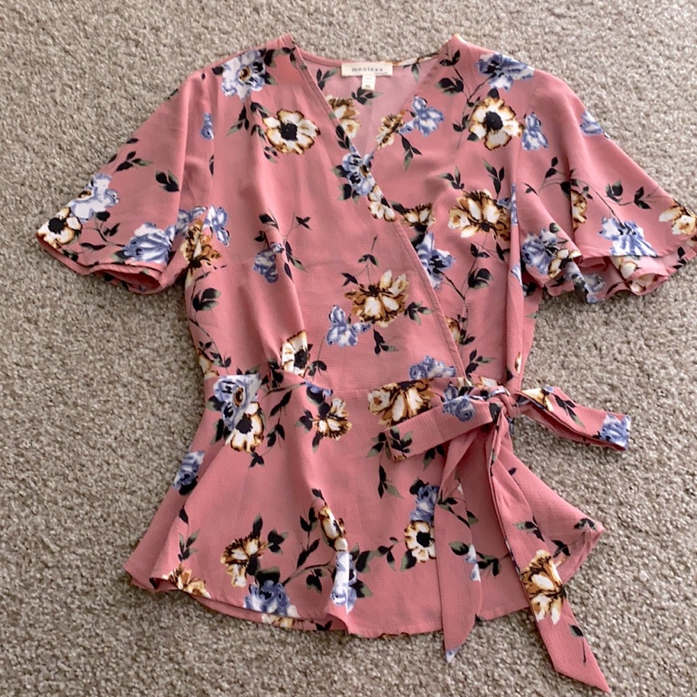Dusty pink floral blouse